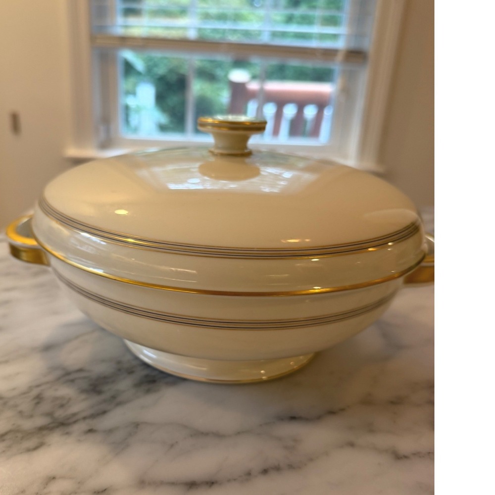 Vintage 1940s Rosenthal Winifred  Ivory GoldCovered Round Bowl Casserole